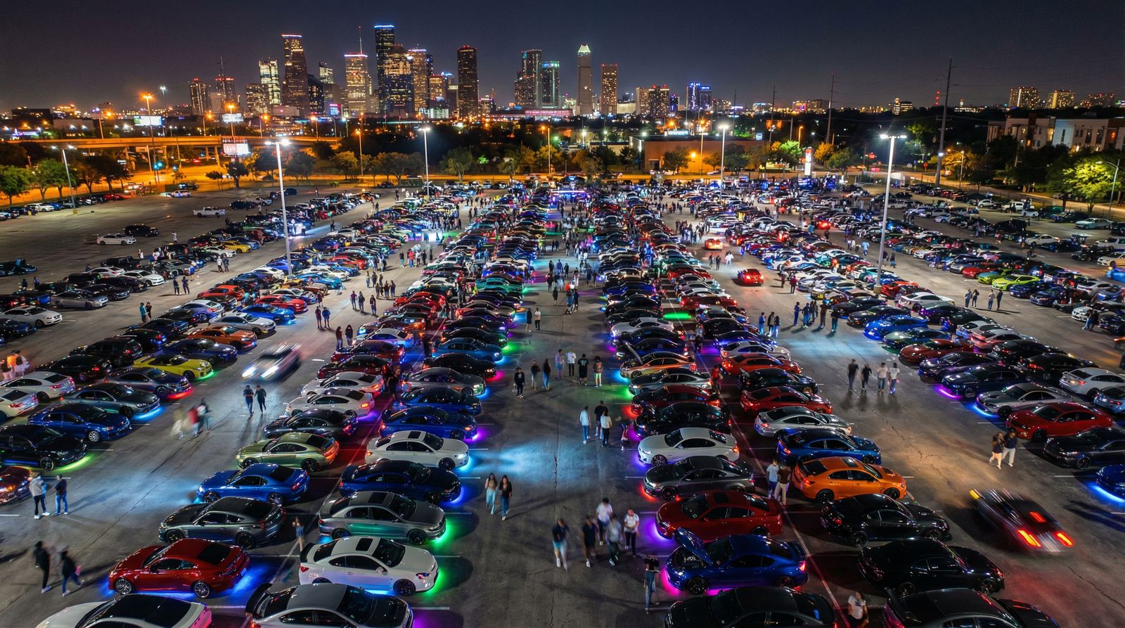 香蕉视频梦想与远方汽车视频展示